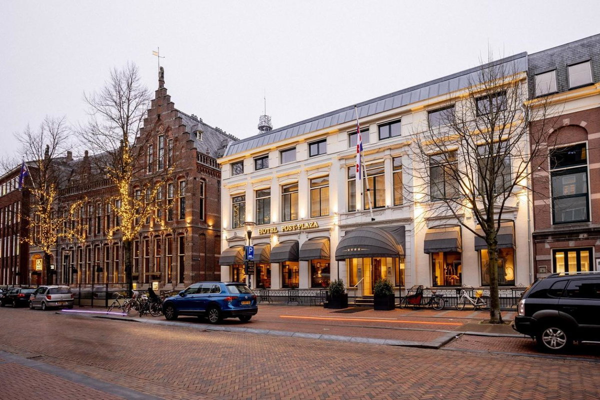 Post-Plaza Hotel & Grand Café, Pays-Bas