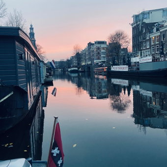Houseboat Bonnie, Amsterdam, Нидерланды