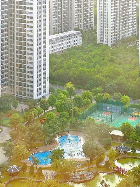 Apartment for rent in Thu Duc, Vietnam · Thu Duc - Vinhomes Grand Park · 1 room, 1 bath