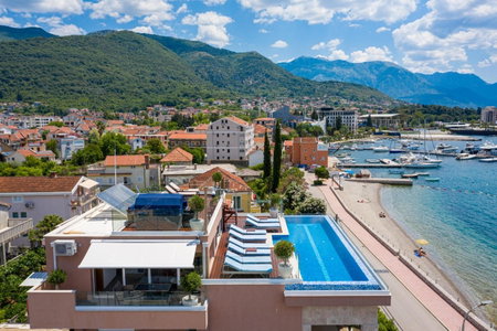 Elysium Tivat, Herceg Novi, Черногория