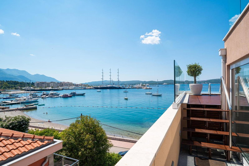 Elysium Tivat, Herceg Novi, Черногория