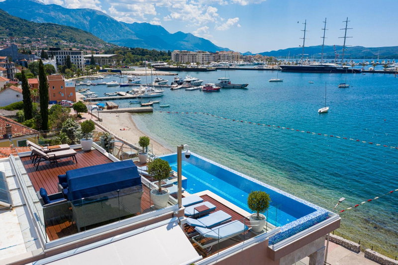 Elysium Tivat, Herceg Novi, Черногория