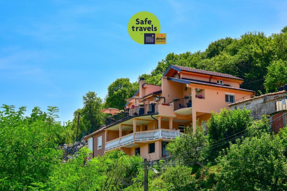 Отель · Lakeview Apartments Anđela, Bar