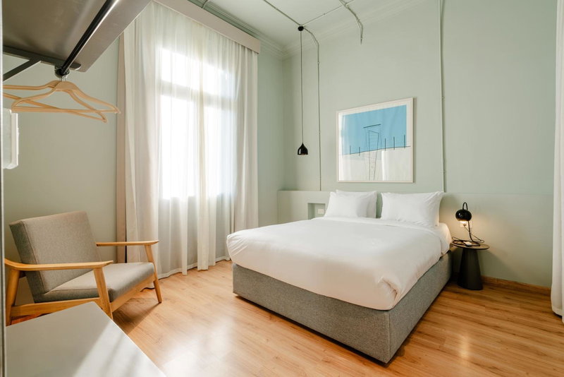 grey l studio apartments Downtown Alexandria Menasce House, Alexandria, Egipto