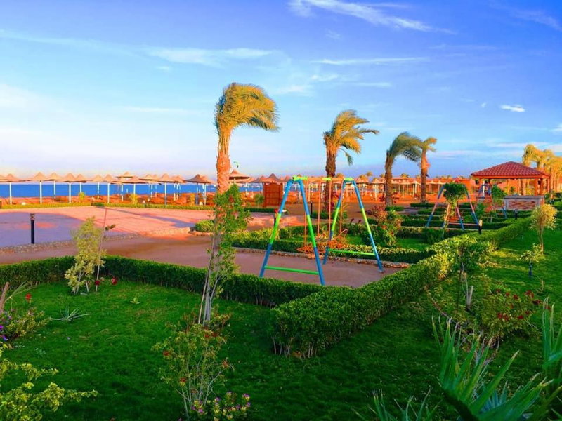 Hawaii Paradise Aqua Park Resort - Families and Couples Only, Hurghada, Égypte