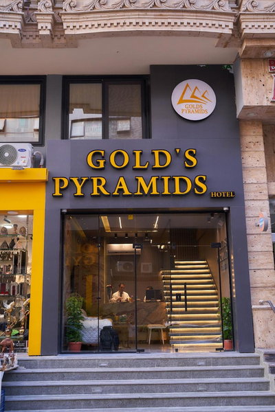 Gold's Pyramids Hotel, Kirdasah, Egypt