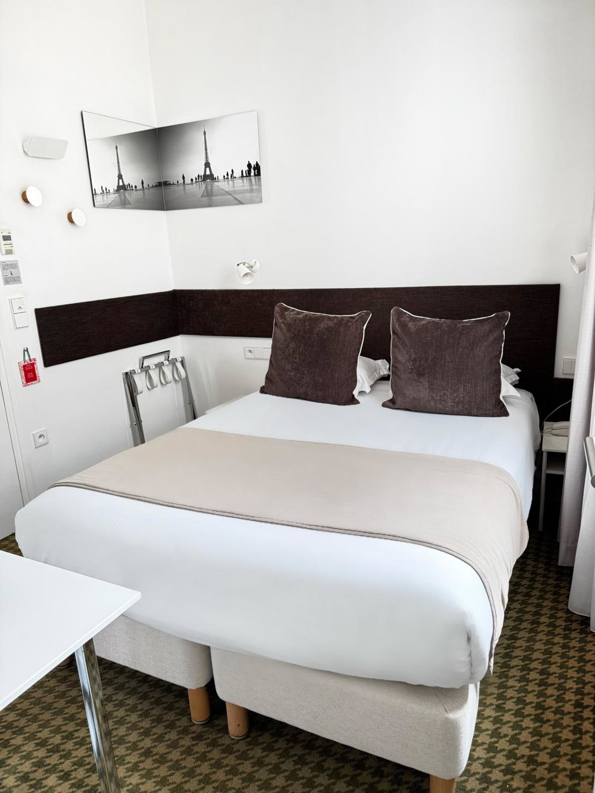 Hôtel Mistral, Francia