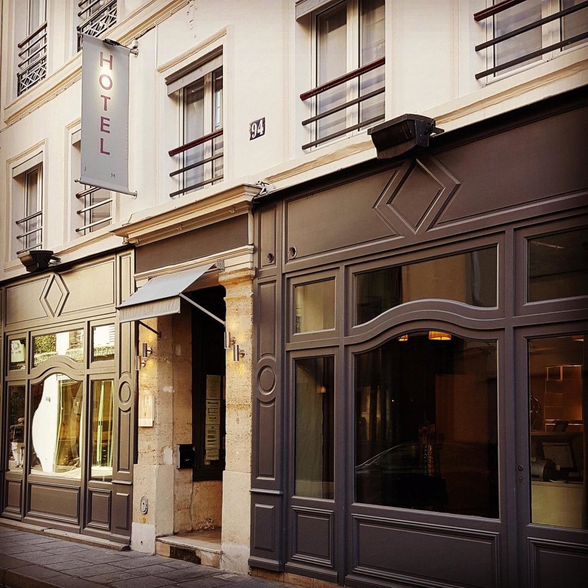 Hotel · Hôtel Jacques de Molay - Fitness & Sauna, Paris