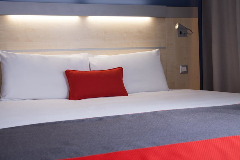 Holiday Inn Express Toulouse Airport by IHG, Blagnac, France