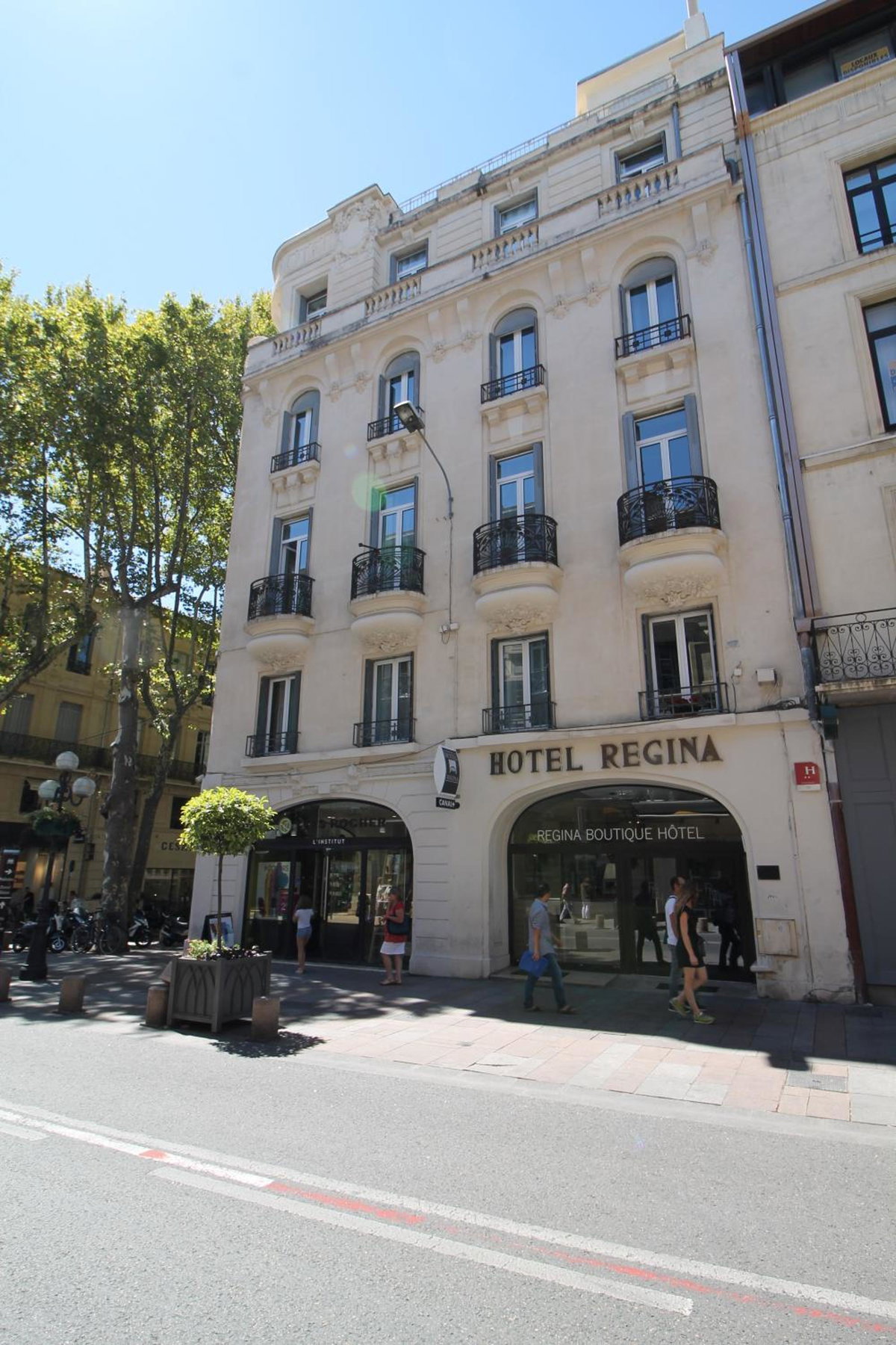 Régina Boutique Hotel, Francia