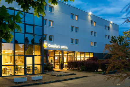 Comfort Hotel Aeroport Lyon St Exupery, Meyzieu, France