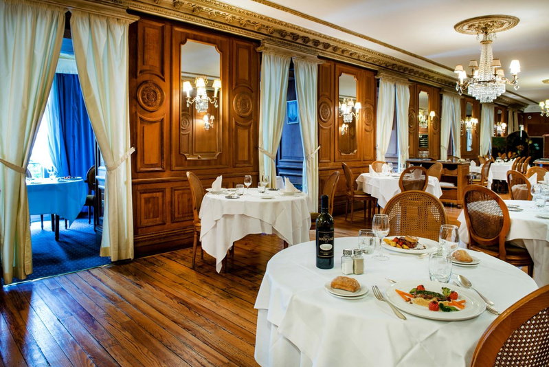 Grand Hotel Gallia & Londres, Lourdes, France