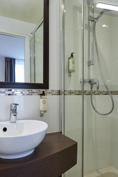 Hotel Apolonia Paris Montmartre; Sure Hotel Collection by Best Western, Saint-Ouen, France