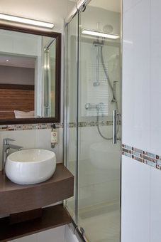 Hotel Apolonia Paris Montmartre; Sure Hotel Collection by Best Western, Saint-Ouen, France