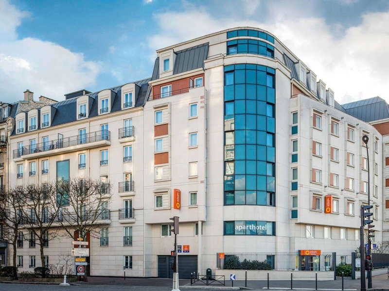 Aparthotel Adagio Access Paris Porte De Charenton, Charenton-le-Pont, France
