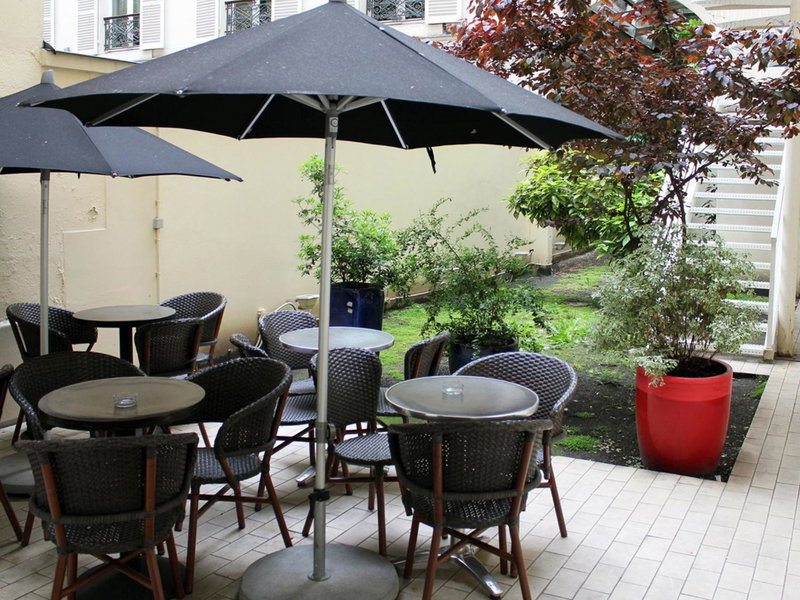 New Hotel Saint Lazare, Clichy, France
