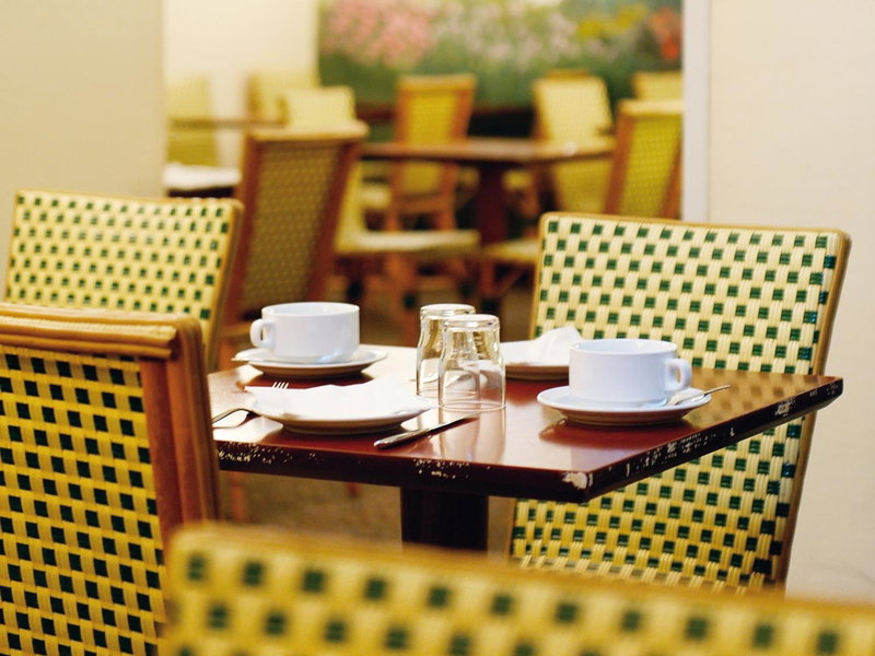 New Hotel Saint Lazare, Clichy, France
