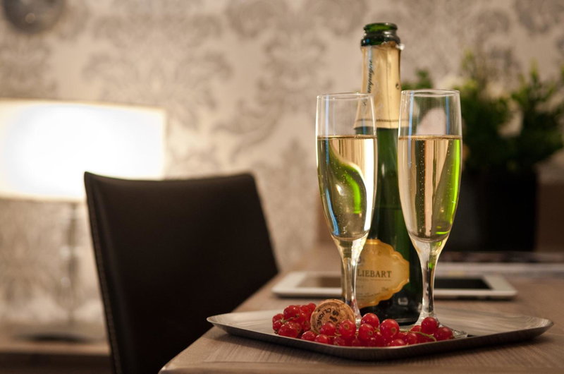 Hotel Monceau Wagram, Levallois-Perret, France