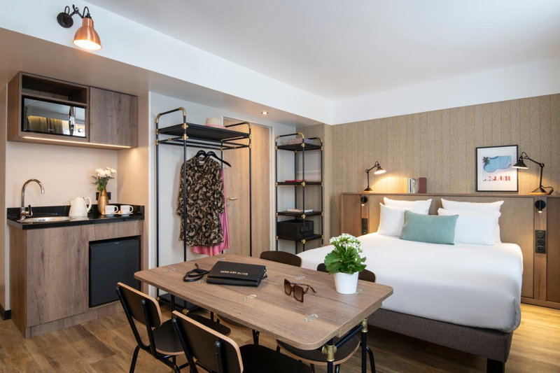 Novotel Suites Nice Airport, Saint-Laurent-du-Var, France