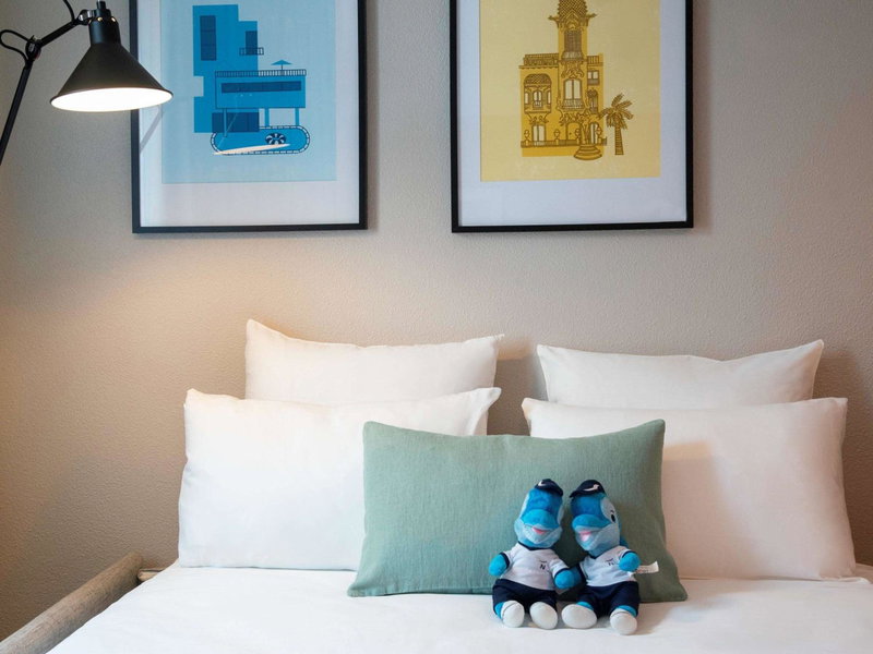 Novotel Suites Nice Airport, Saint-Laurent-du-Var, France