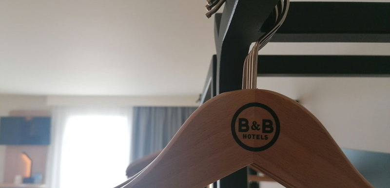 B&B HOTEL Lille Lillenium Eurasanté, Loos, France
