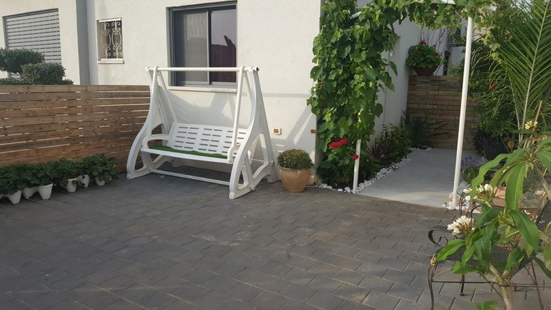 Regina's place, Or ‘Aqiva, Israel