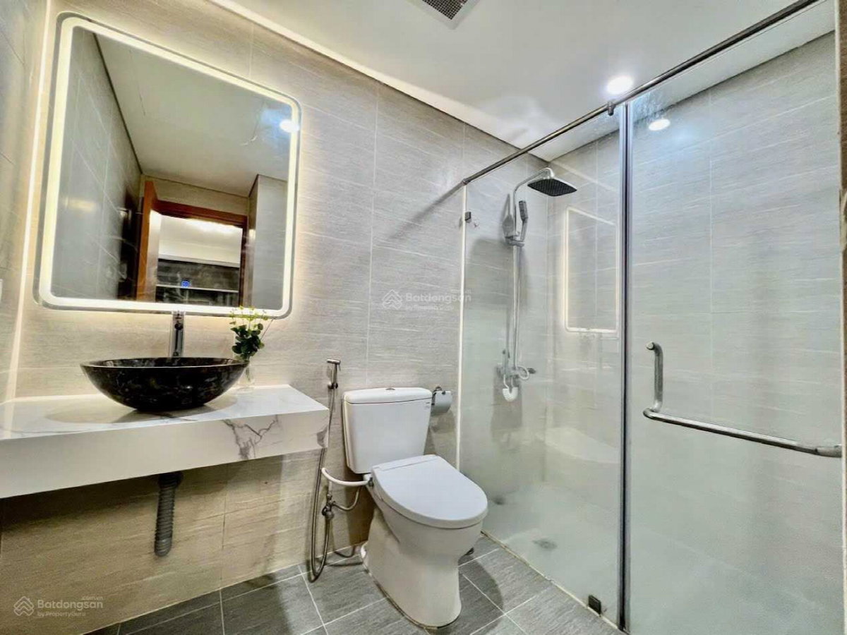 BRG Diamond Residence, Vietnam