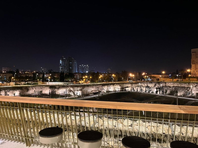 Lovely New Central Apartment, Beer Sheva, Israel
