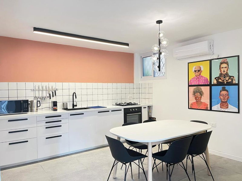 Lovely New Central Apartment, Beer Sheva, Israel