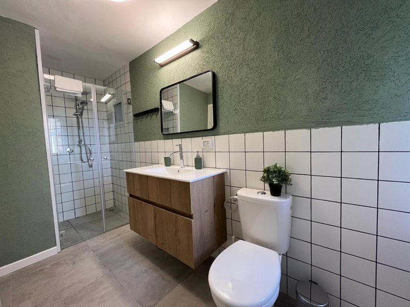 Lovely New Central Apartment, Beer Sheva, Israel