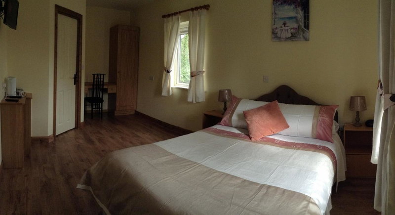 Deerpark Manor Bed and Breakfast, Swinford, Ireland