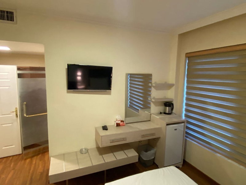 Rozana Hotel, Amman, Иордания