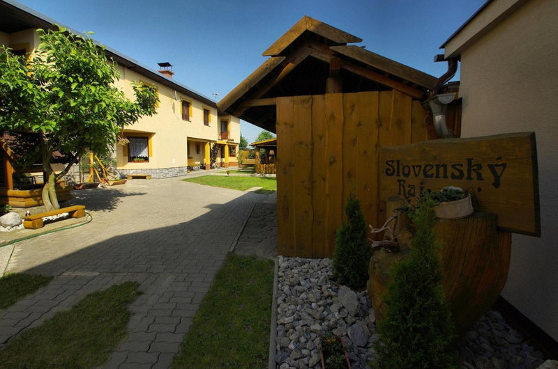 Yellow Paradise House, Spisska Nova Ves, Eslovaquia
