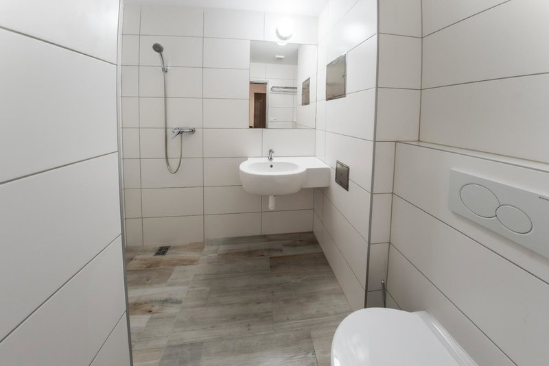 City Hotel B&B, reception 24 7, 800m od-from R1, free parking, Banska Bystrica, Eslovaquia