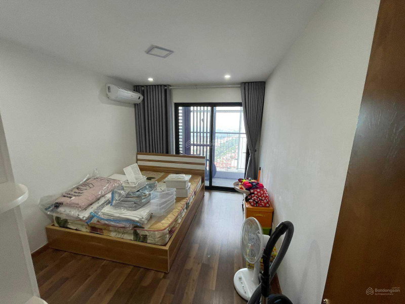 Apartment for sale in Hanoi, Vietnam · Goldmark City · 3 rooms, 3 baths