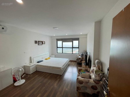 Apartment for sale in Hanoi, Vietnam · Goldmark City · 3 rooms, 3 baths