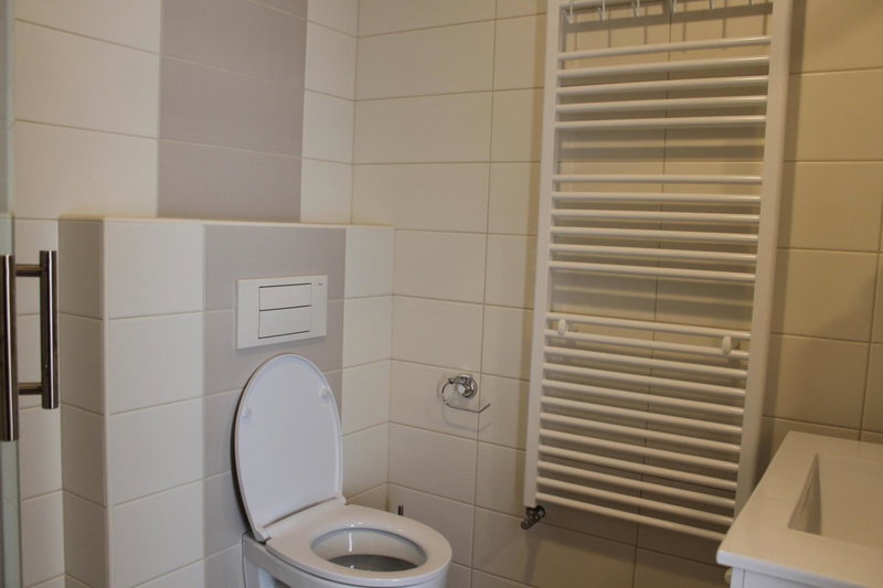 Yellow Dreamhouse, Postojna, Slowenien