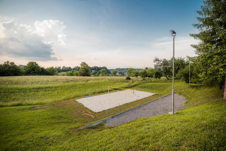 Glamping Krone Kolpa Heaven, Adlešiči, Slovenia