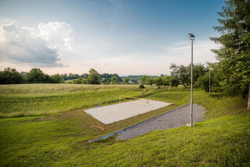 Glamping Krone Kolpa Heaven, Adlešiči, Slovenia