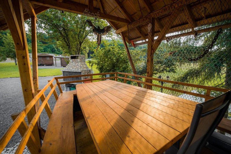 Glamping Krone Kolpa Heaven, Adlešiči, Slovenia
