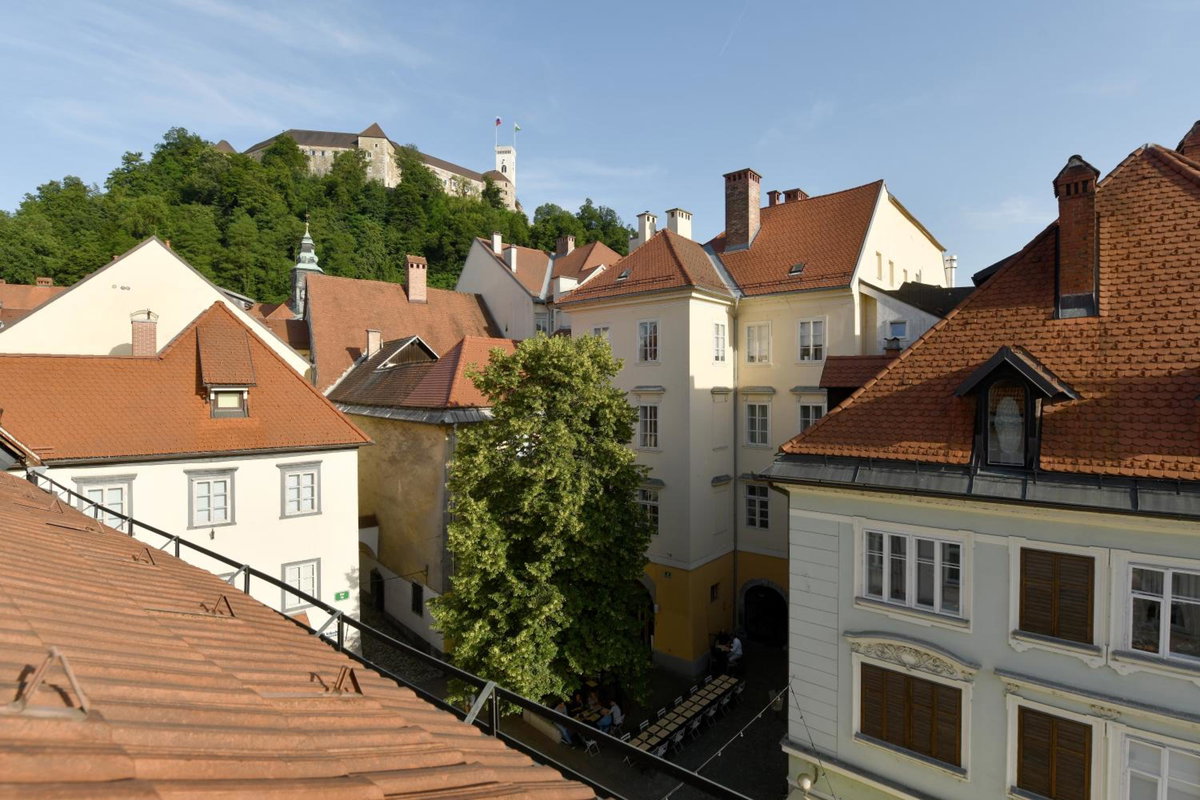 Tromostovje apartments, Slovenia