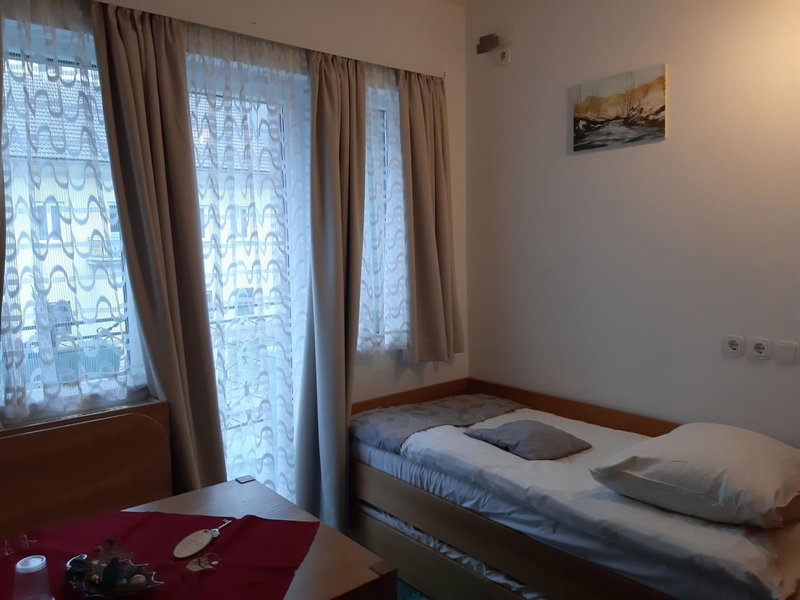 Mama's House 7min from Airport, Cerklje na Gorenjskem, Slovenia