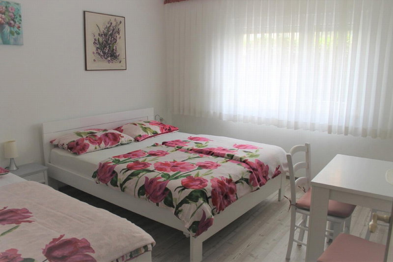 Rooms Jurca, Postojna, Словения