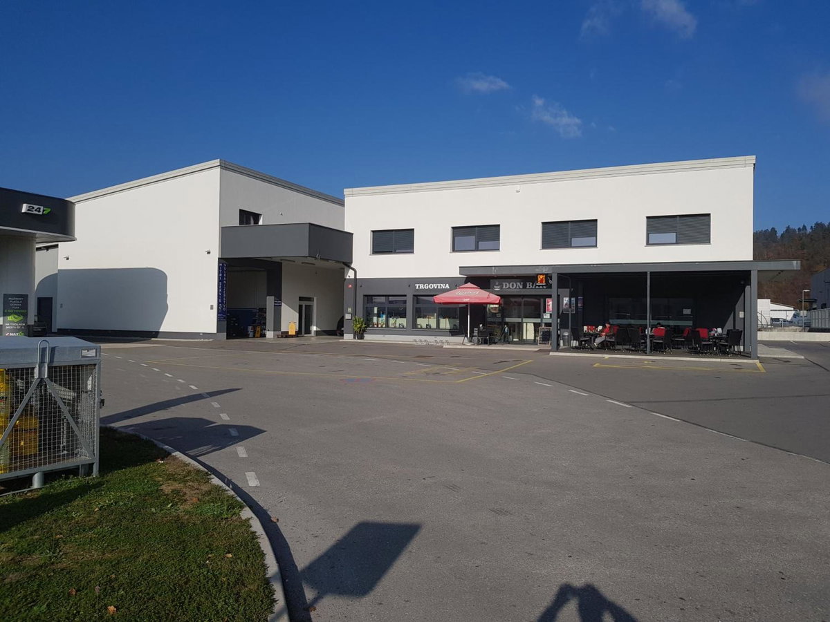 Hotel · Apartmaji Janković, Logatec