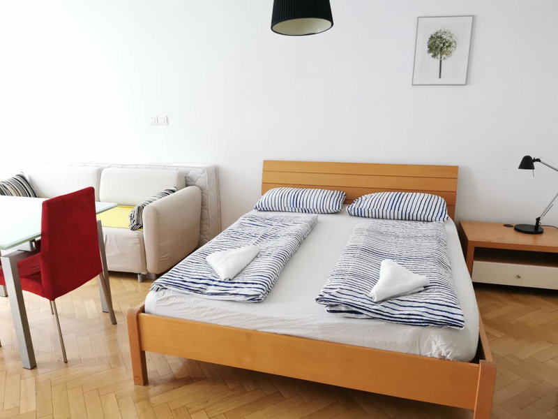 City centre studio with a balcony and free parking, Ljubljana, Slovenia
