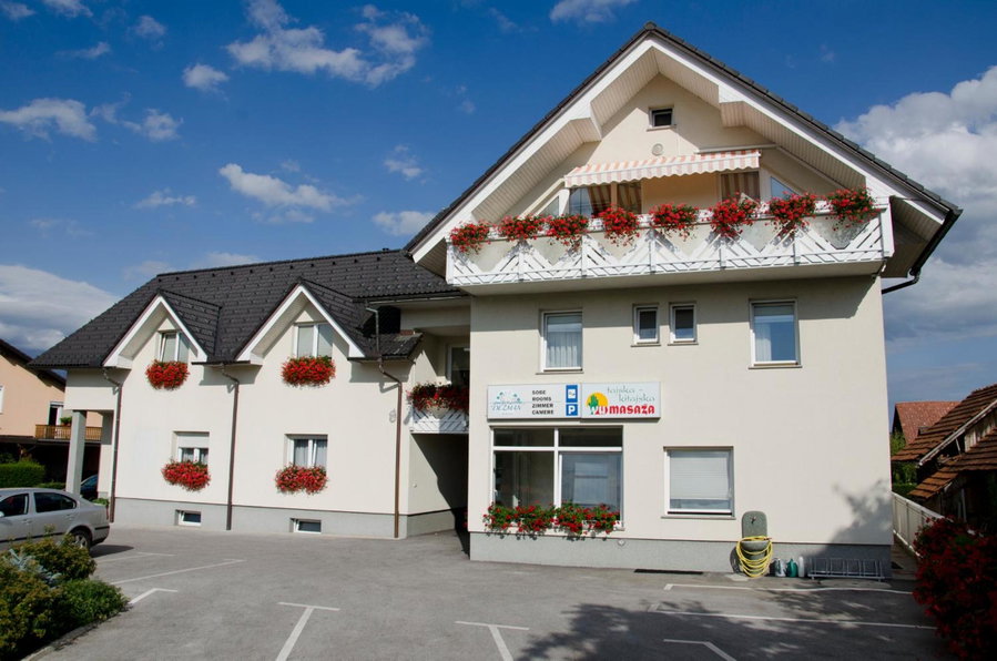 Dežman Apartments & Rooms, Kranj, Словения