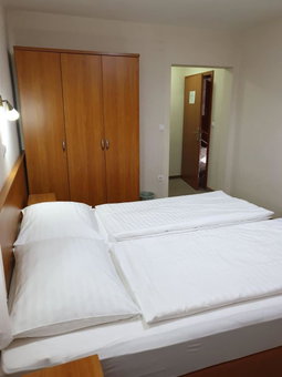 Dežman Apartments & Rooms, Kranj, Словения