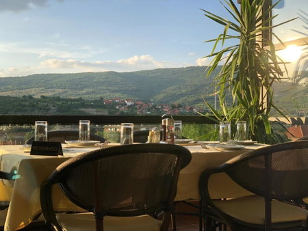 Hotel Happy, Pirot, Serbie