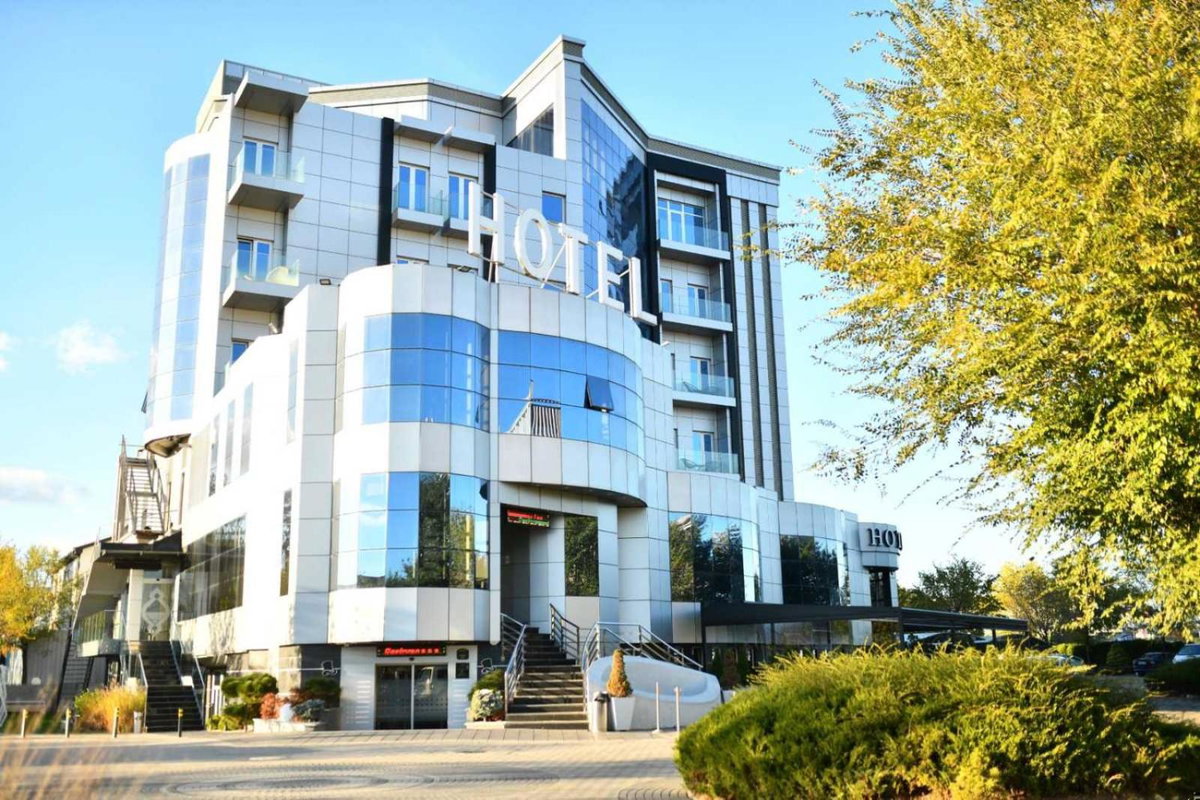Hotel · Hotel Ženeva Lux, Kragujevac