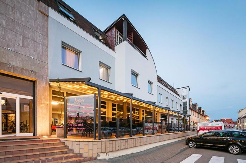 Wine Wellness Hotel Amande Hustopeče, Breclav, Czechia